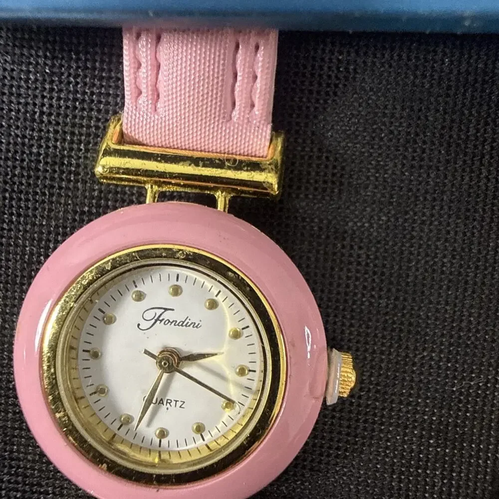 (A10) Bulk Lot 25 Watches Vintage And Modern New Batteries Fossil/Relic/Timex